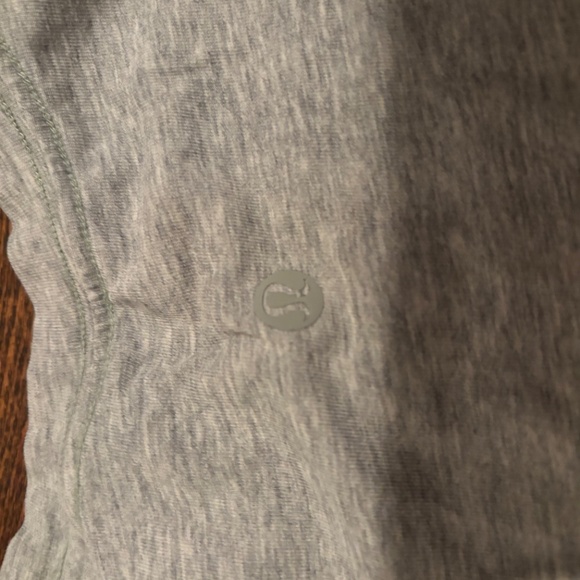 Lulu shirt - Picture 3 of 3